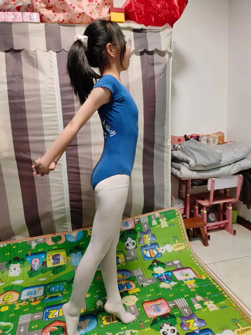春日助长 持之以恒我是合阳红舞鞋舞妞参加21天身高